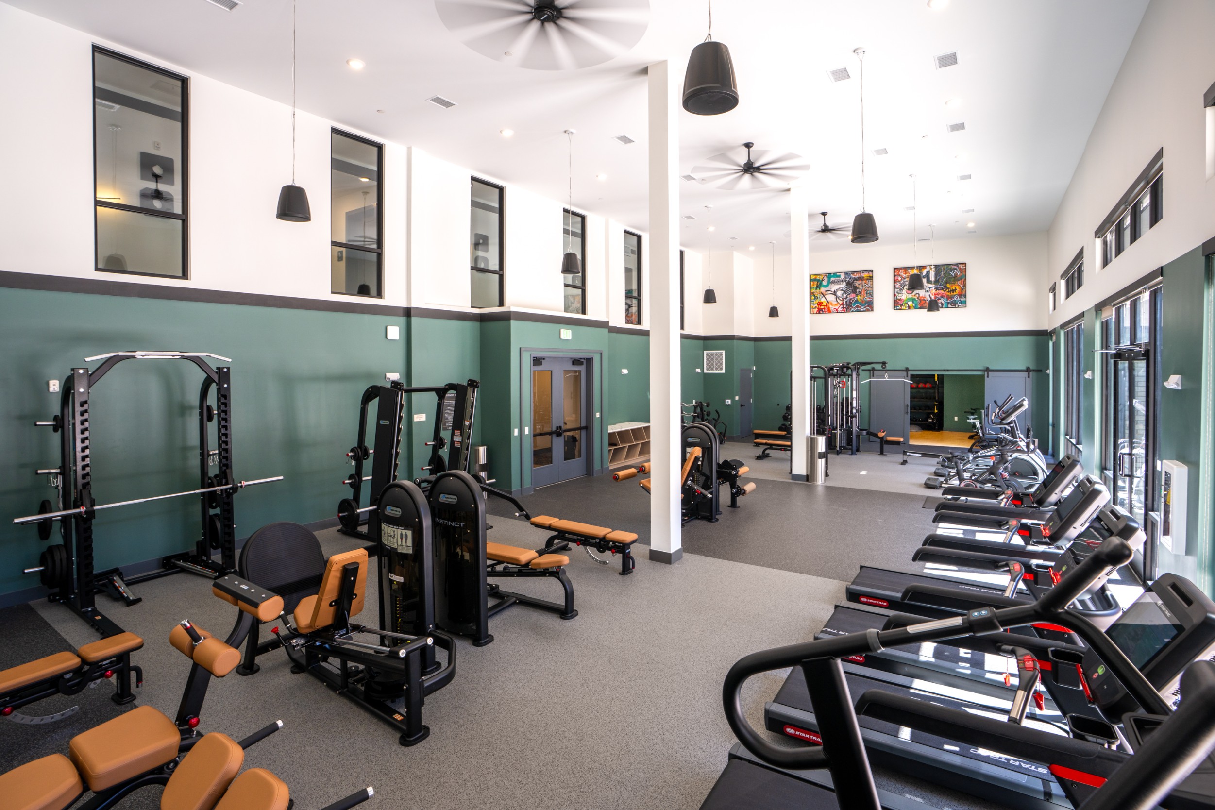 Fitness center at Legacy Metro