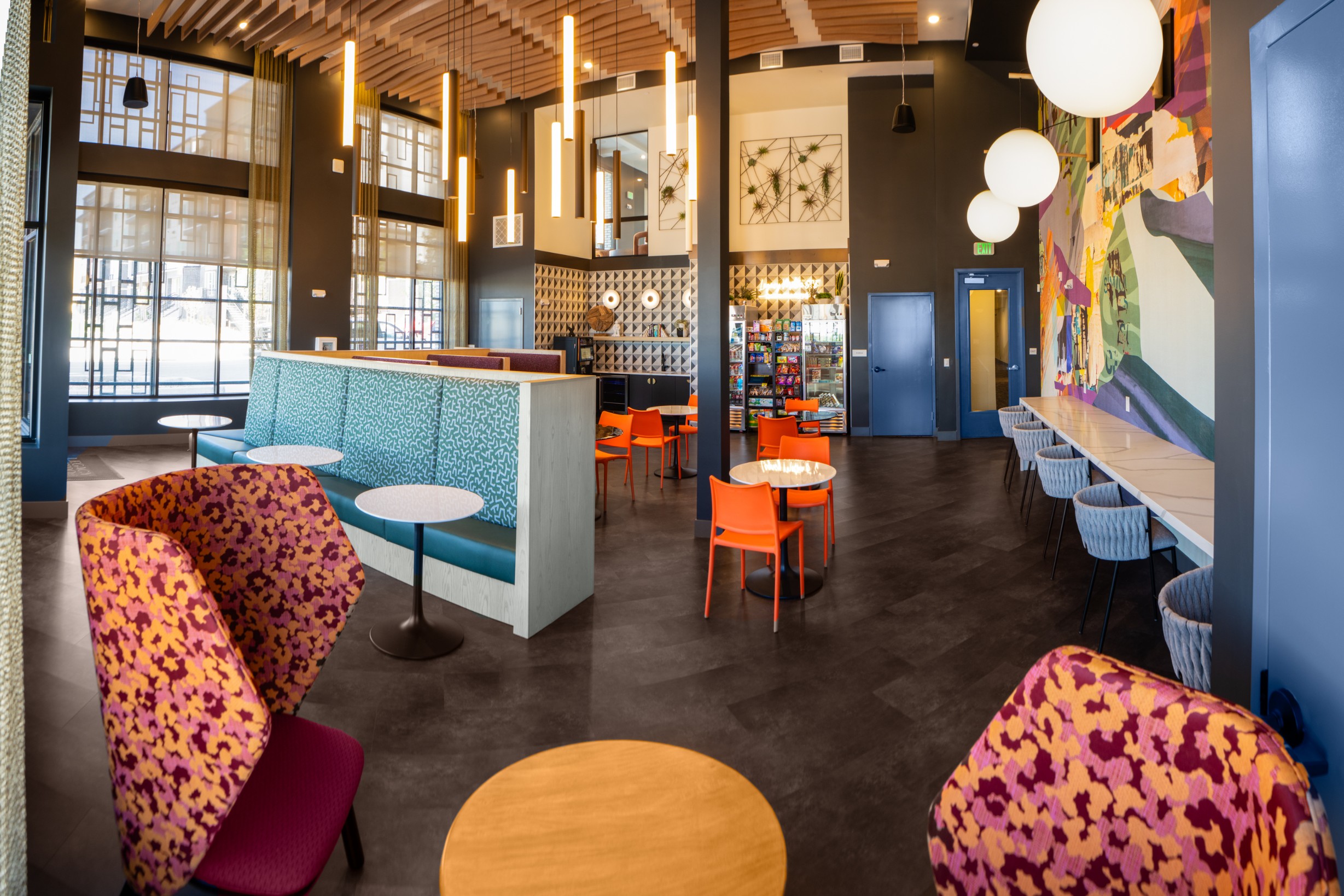 Coworking area at Legacy Metro 525