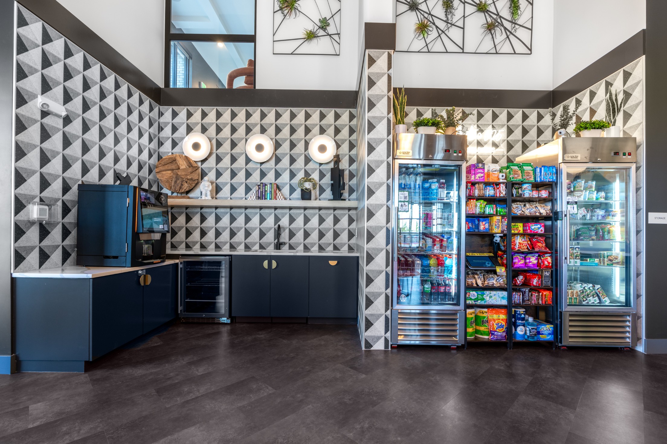 Grab and go and coffee bar at Legacy Metro